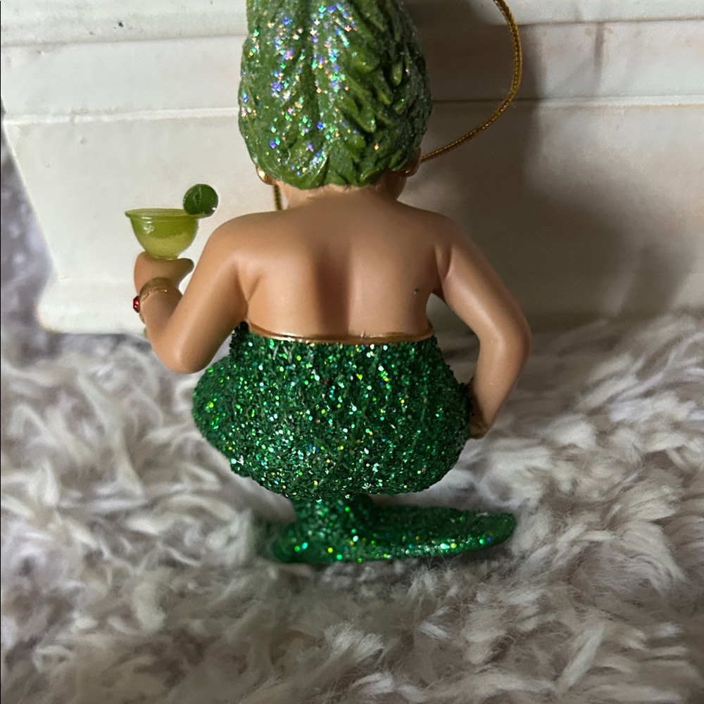 Margarita III Figurine - Green Mermaid - Picture 5 of 8